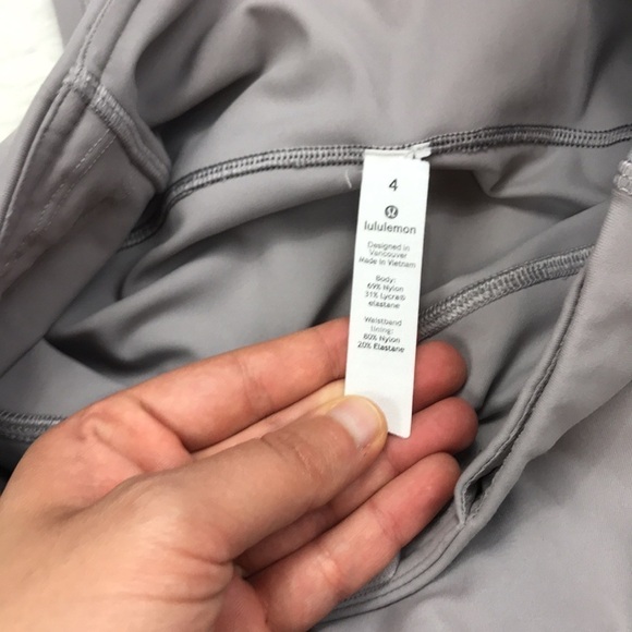 Lululemon Speed Up Tight Metallic 28" Dark Chrome - Picture 3 of 10